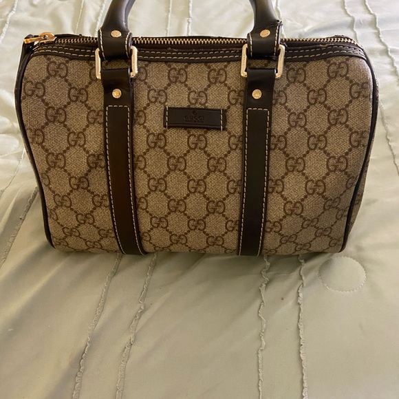 Beautiful Authentic Gucci Speedy Bag - Picture 6 of 6